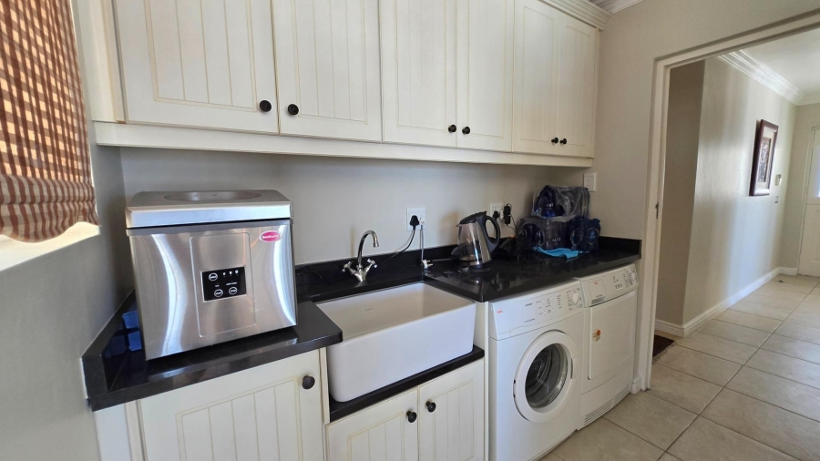 6 Bedroom Property for Sale in Franskraal Western Cape